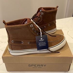 Sperry water proof chuka boot